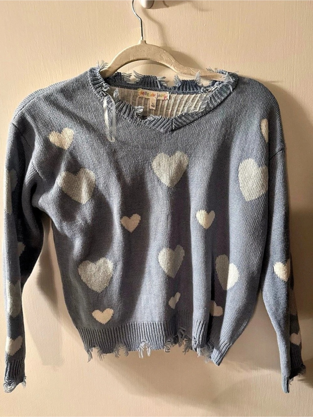 Heart Print Distressed Sweater in Gray & Cream